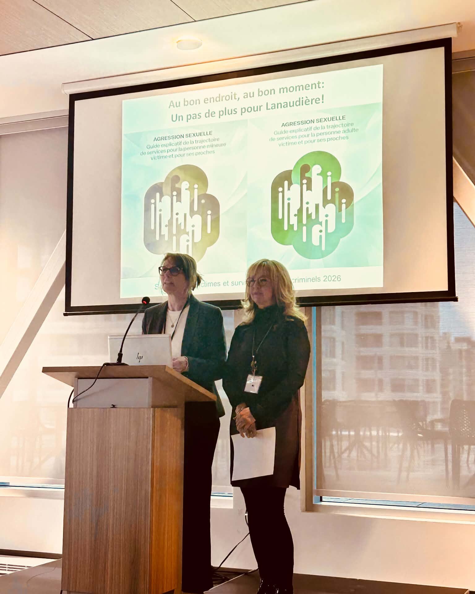 Nathalie Hamelin et Claudine Dupuis, agentes de planification de programmation et de recherche au CISSS de Lanaudière et responsables de la rédaction et de la coordination des travaux. (Photo gracieuseté)