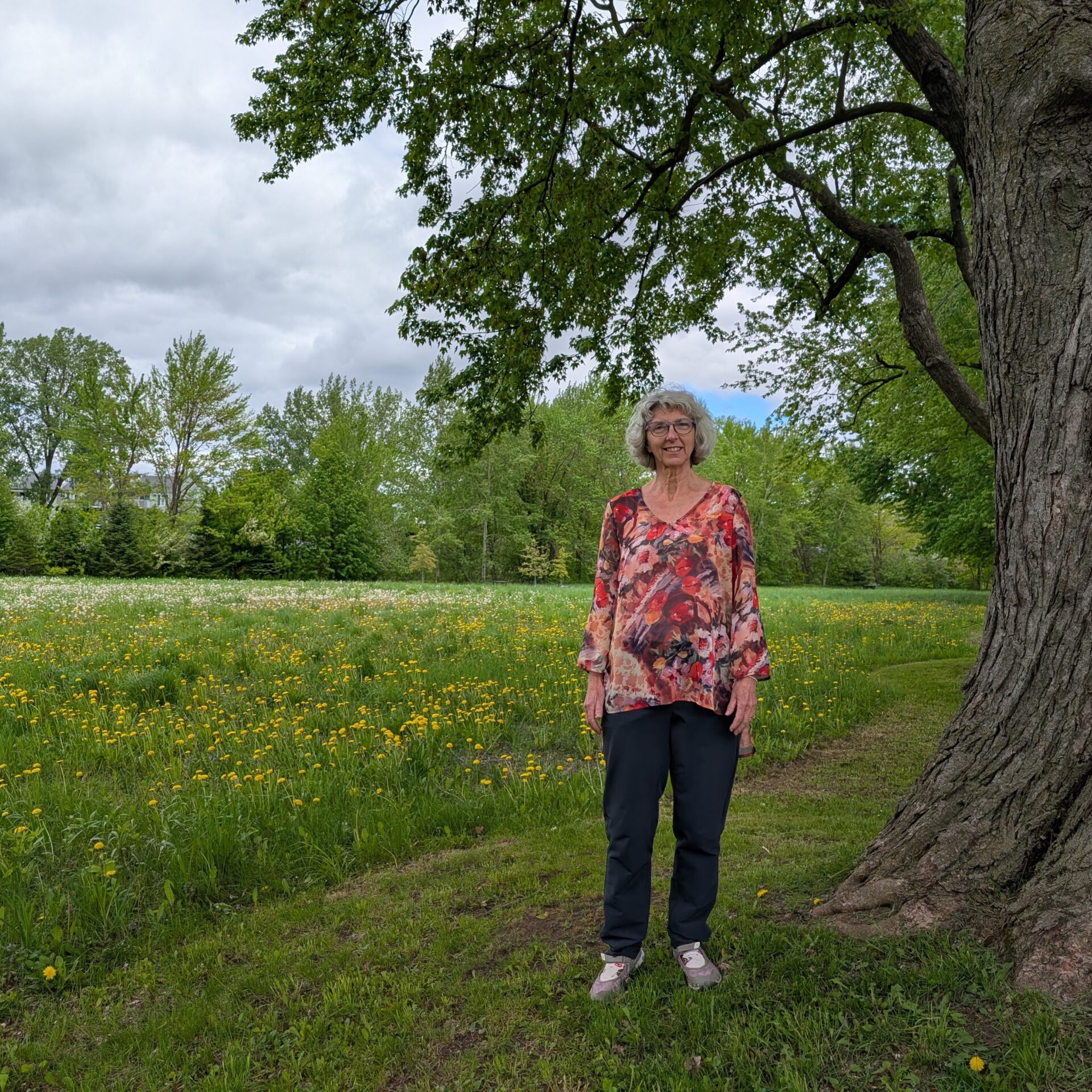 Ginette Gagnon est la co-instigatrice du projet de forêt nourricière dans le parc de la Chèvrerie-des-Berges. (Photo Médialo – Jason Joly)