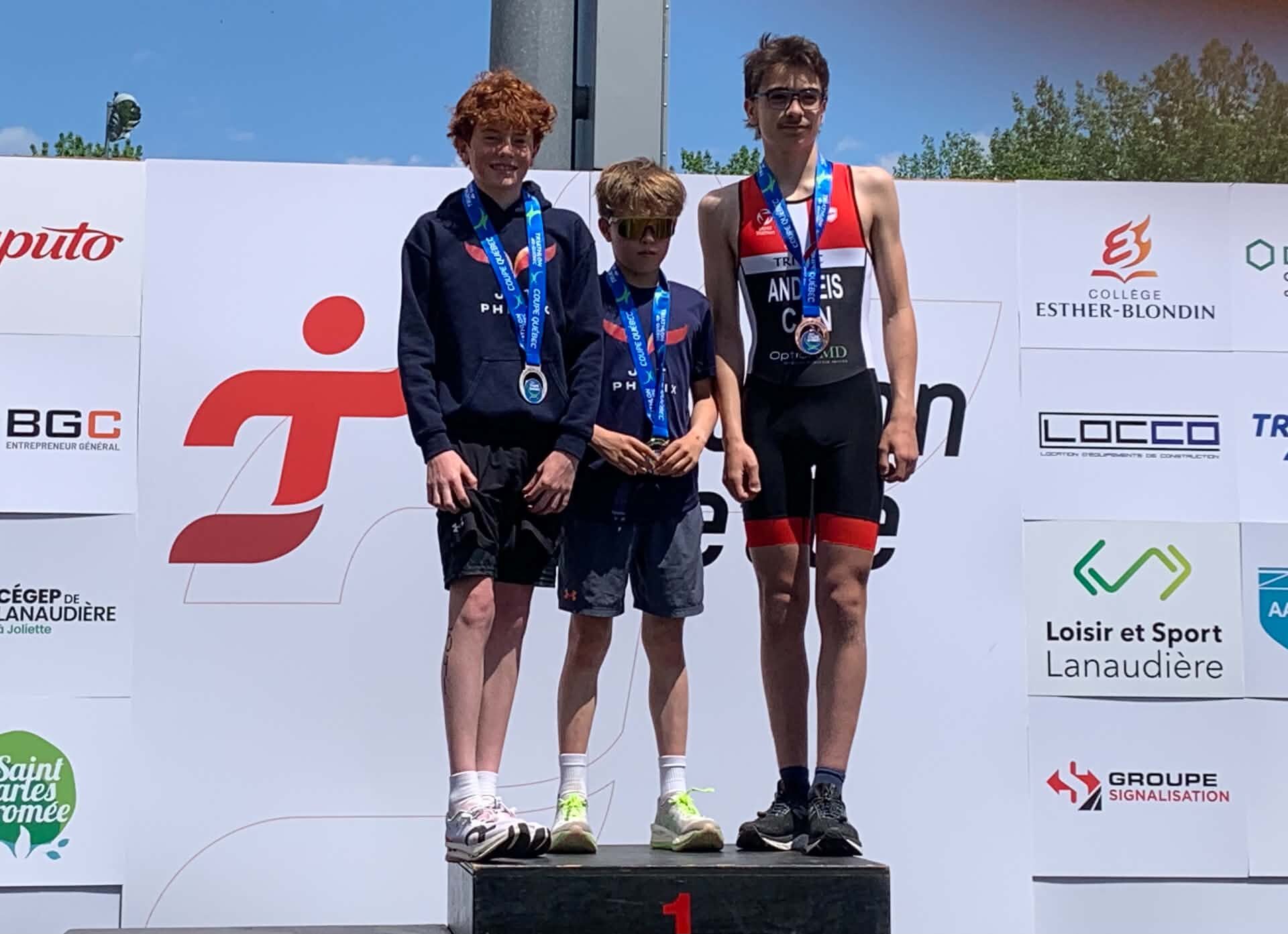 Liam Cousineau a terminé en première position, suivi de son coéquipier Zachary Faust. 
Photo gracieuseté 