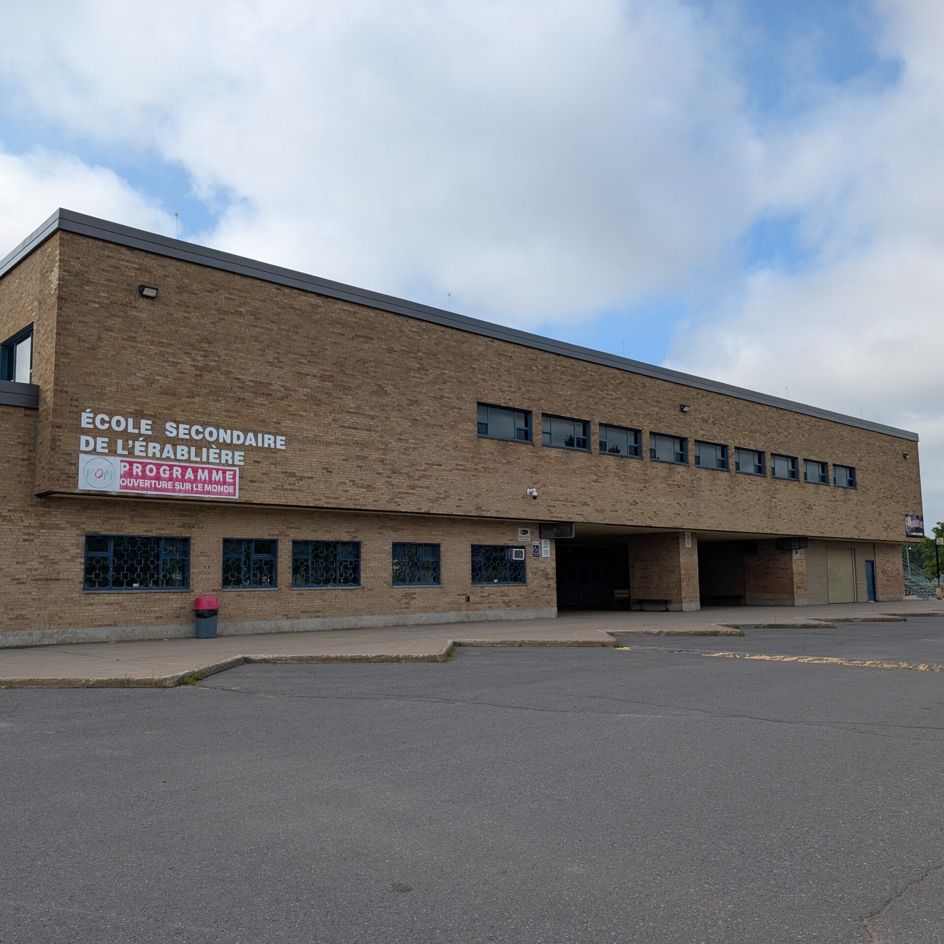 L’école secondaire de l’Érablière à Saint-Félix-de-Valois. (Photo Médialo – Jason Joly)