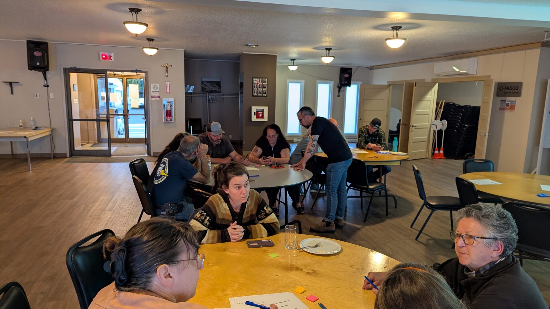 Une quinzaine de personnes ont participé à cette deuxième Assemblée du village. (Photo gracieuseté)