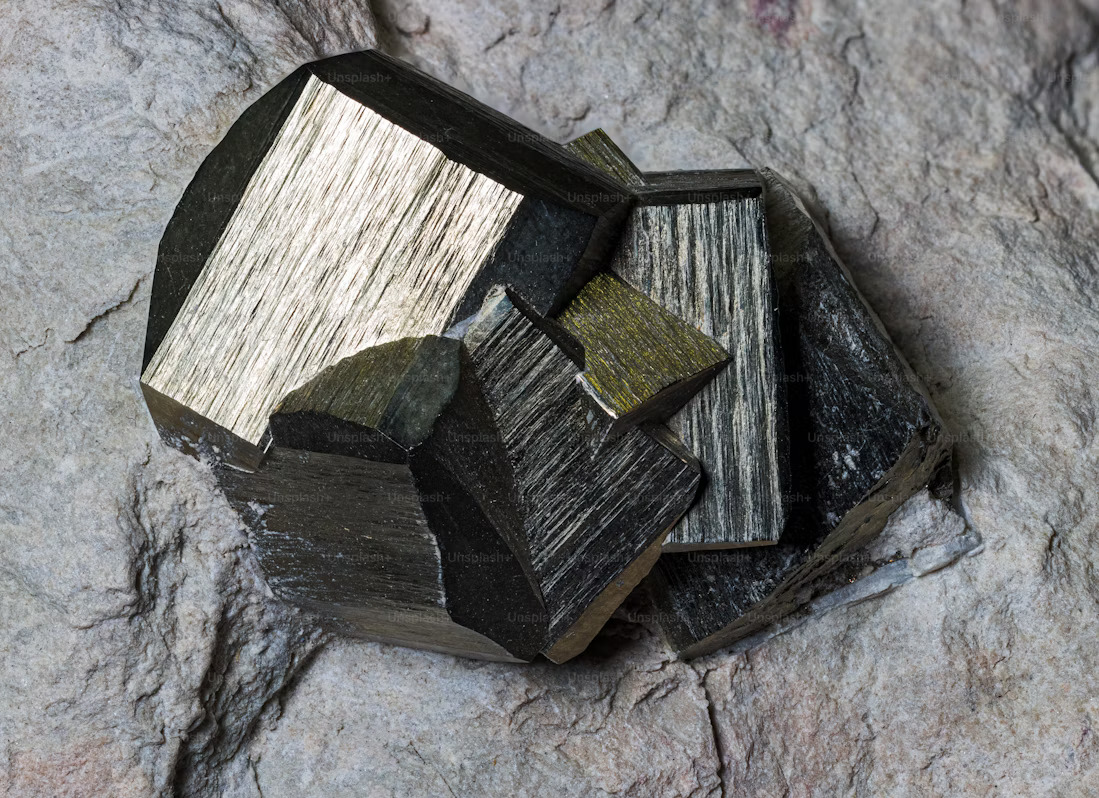 Un minerai de fer brut.

Photo Unsplash.