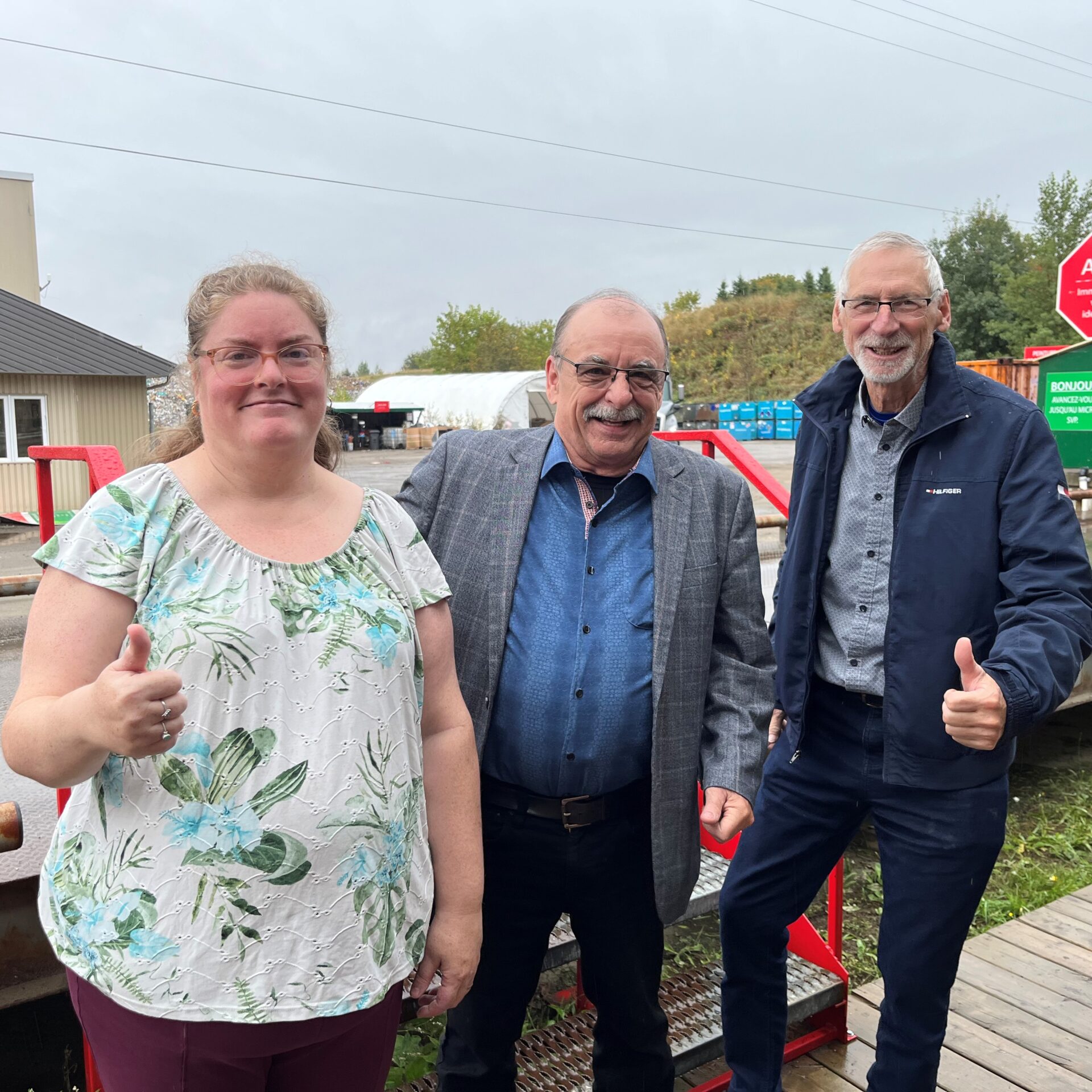 Sur la photo, de gauche à droite : Mariève Garceau, agente de communication, Jean Gascon, président, et Normand Latreille, Vice-Président.