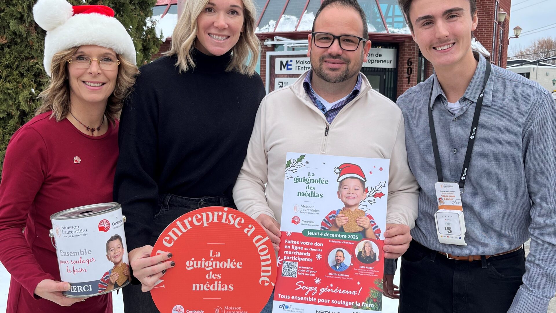 Sur la photo : Laure Voilquin, directrice du développement et des partenariats chez Centraide Hautes-Laurentides, et Jacob Bélisle, coordonnateur aux événements et projets spéciaux chez Moisson Laurentides.