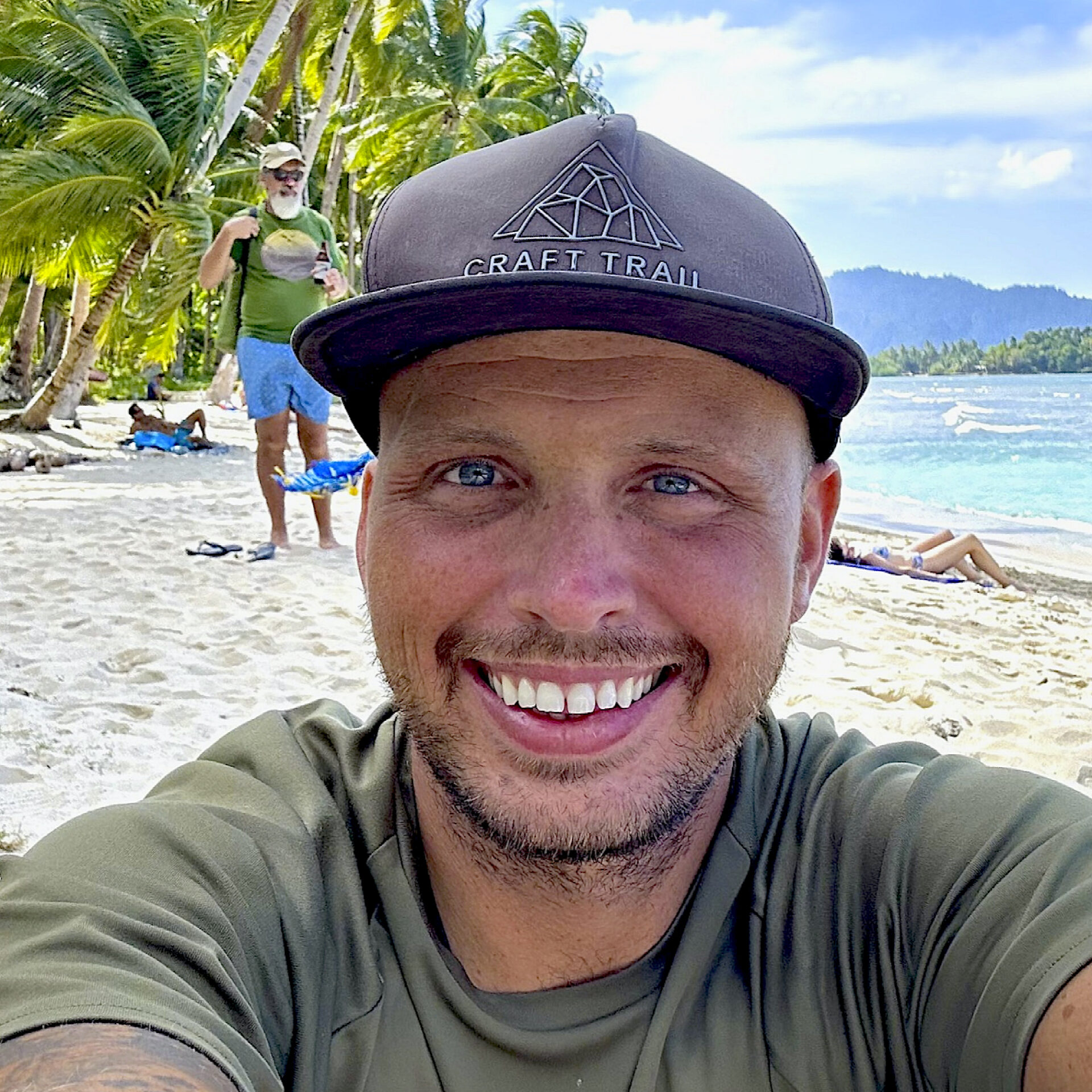 Les gens reconnaissent Samuel Rochon, comme ici : souriant et fonceur face aux défis que lui tend la vie. Photo gracieuseté – Samuel Rochon