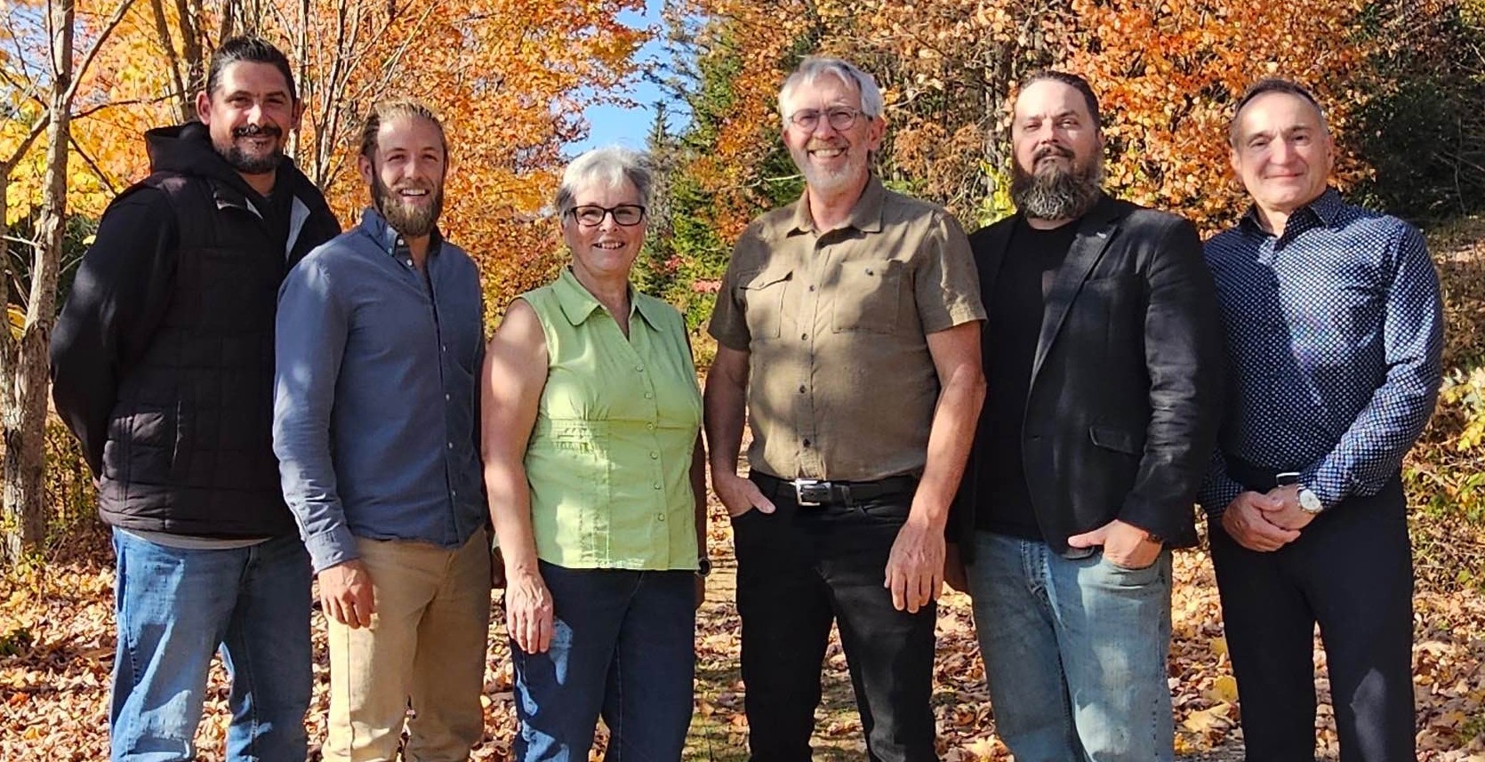 L’équipe Avenir Sainte-Lucie, candidate aux élections de Sainte-Lucie-des-Laurentides. 

Photo gracieuseté 