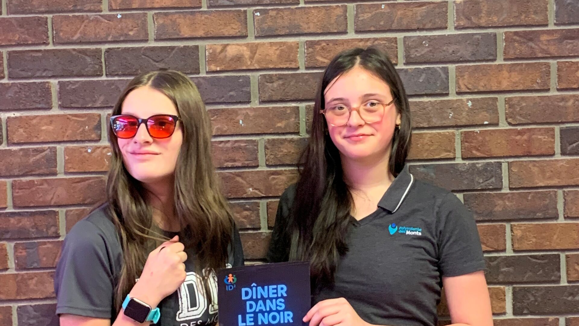 Aurély Ouellette et Alyssia Lessard, présidente et vice-présidente d’ID2. Photo Médialo – Emmanuelle M.-Verschaeve 