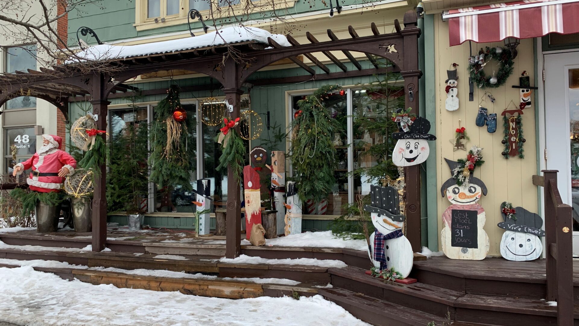 La boutique Fleurs en Folie propose de nombreuses idées de cadeaux et de décoration intérieure. Photo Médialo – Emmanuelle Mozayan-Verschaeve