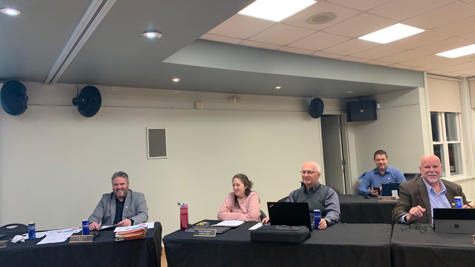 La présentation du budget 2026 lors de la séance extraordinaire du 16 décembre dernier. Photo Médialo – Emmanuelle M. Verschaeve 