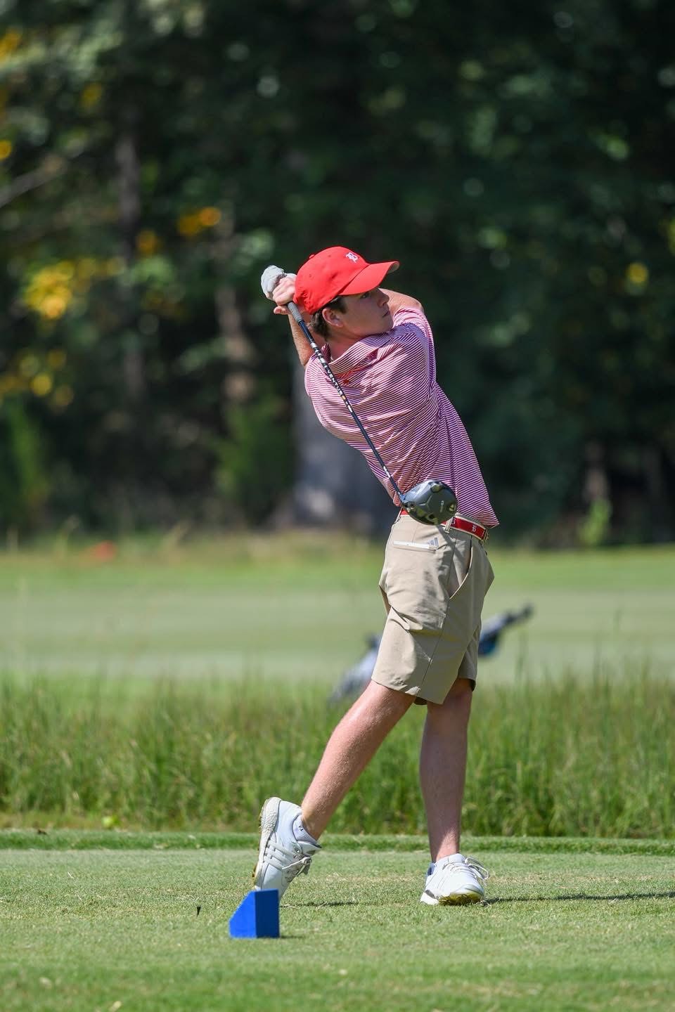 Le golfeur Zack Bourgeois de l'Équipe Relève Aléo. 