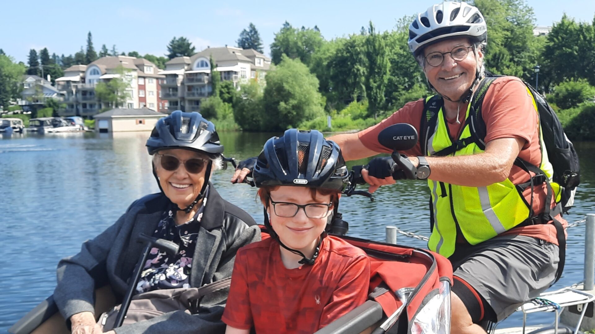 Une belle balade intergénérationnelle grâce à À vélo sans âge Laurentides. Photo gracieuseté 