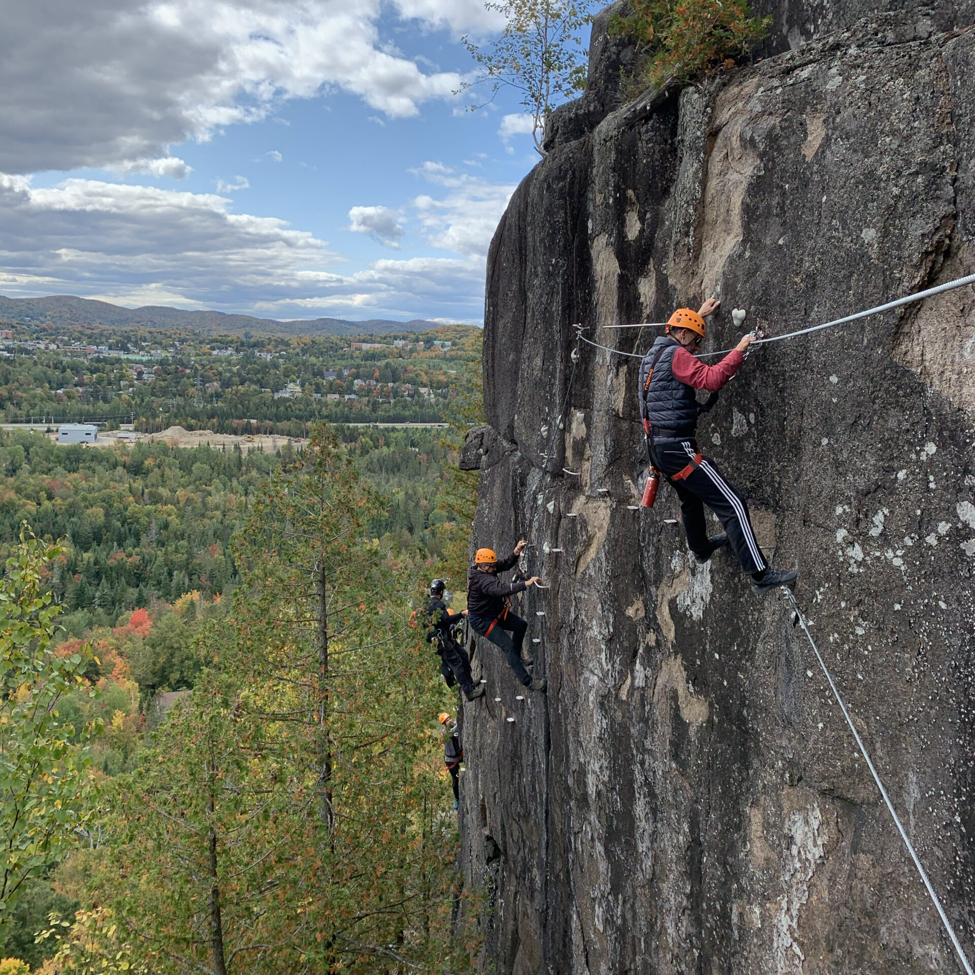 Depuis le 18 juillet, Tyroparc, le site d’activités de verticalité situé à Sainte-Agathe-des-Monts offre la pratique de la via ferrata en mode autoguidée.

(Photo gracieuseté)