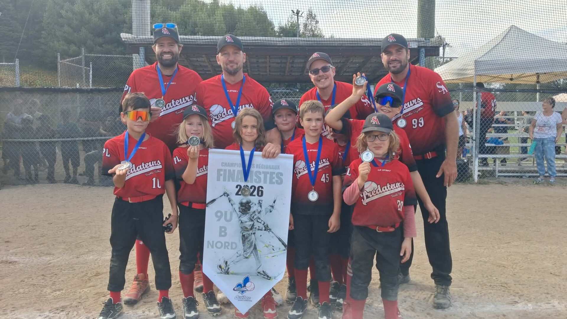 Les Prédateurs de Sainte-Agathe, finalistes du baseball mineur (catégorie 9UB). Photo gracieuseté 