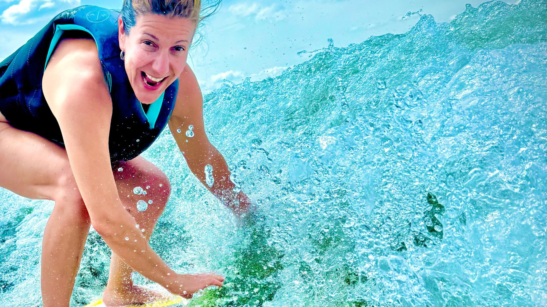 Marie-Hélène Gaudreau surfe. Une activité parmi tant d’autres dans sa vie déjà bien remplie.
  (Photo gracieuseté Marie-Hélène Gaudreau)