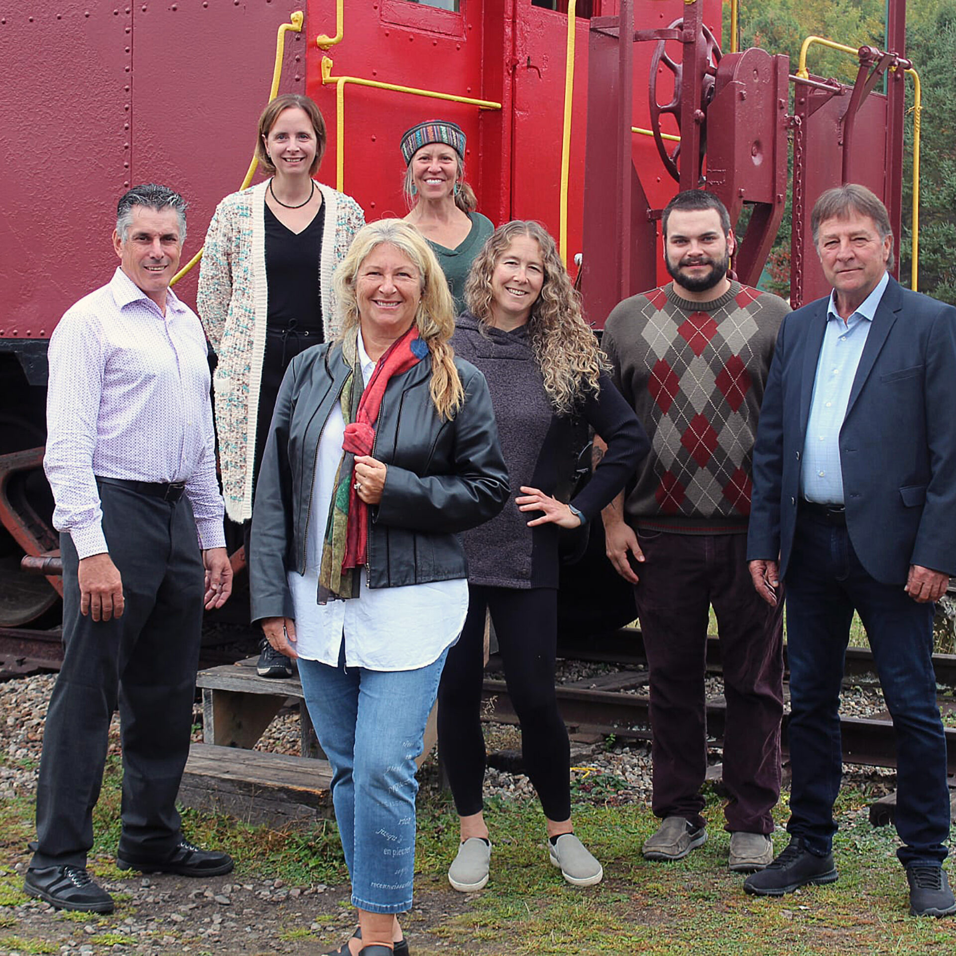 L’Équipe Vicki Emard pour Labelle : Philippe Paul, Julie Marchildon, Vicki Emard, Annick Laviolette, Marie-Eve Nantel, Jason Proulx et Charles Fleury.

(Photo Jason Proulx)