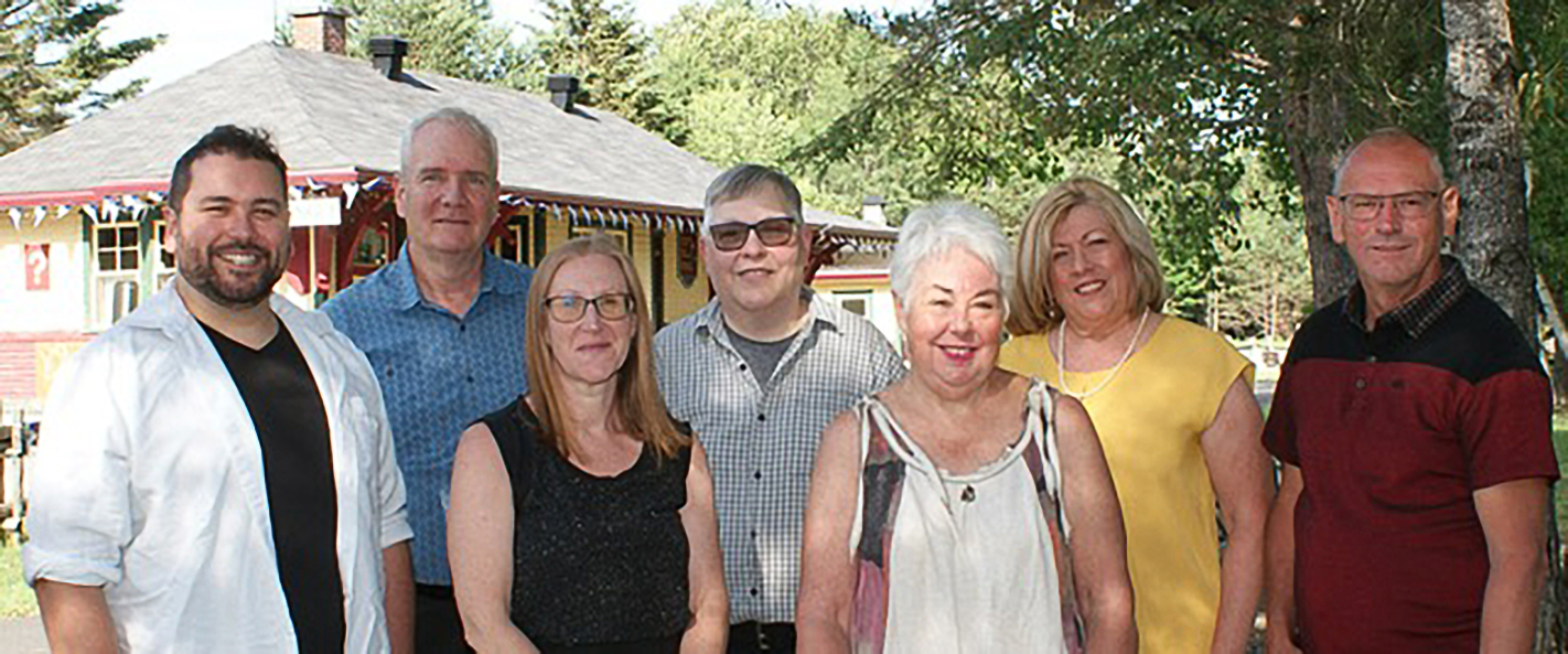 L’Équipe Francine Létourneau : Philippe Carrière, René Lalande, Julie Miron, Gaétan Lacelle, Francine Létourneau, Ginette Therrien et Luc Boisvert
(Photo gracieuseté)