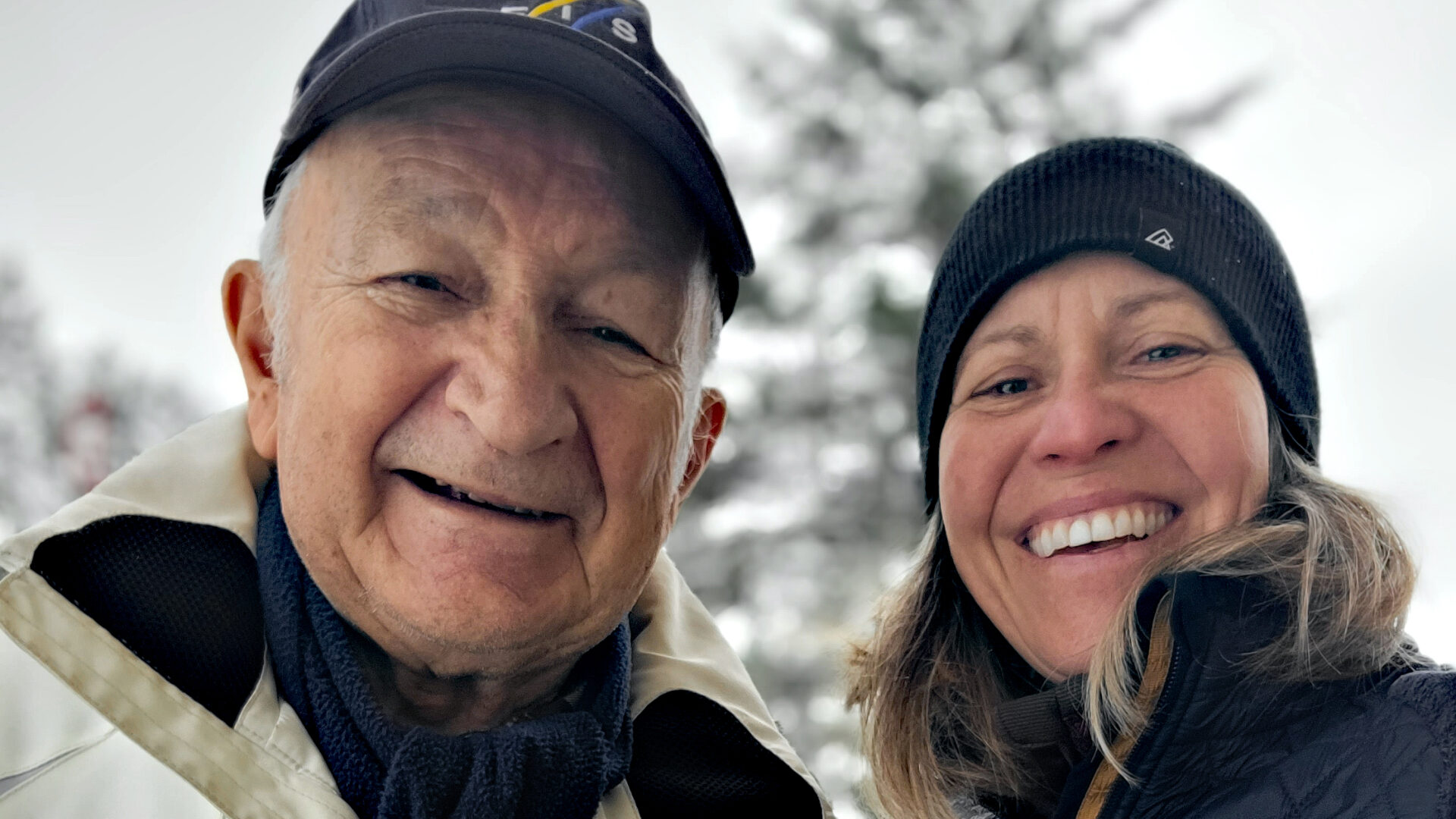 Claude Dumontier, touché par l’obtention du Prix commémoratif Dee Read - Engagement exemplaire, de la Fédération internationale de ski et de snowboard (FIS).
(Photo Annick Laviolette)