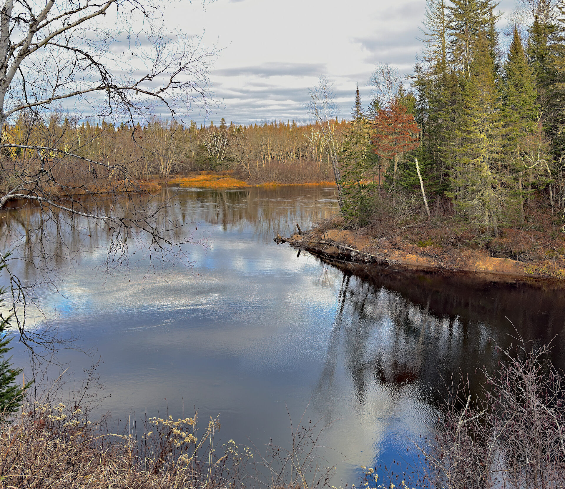 La réserve aquatique projetée de la Vallée-de-la-Haute-Rouge devrait se limiter au sud vers cet endroit à L’Ascension, sur le chemin Maison-de-Pierre. 
(Photo Medialo - Ronald McGregor)
