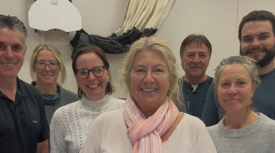 Vicki Emard et son équipe.