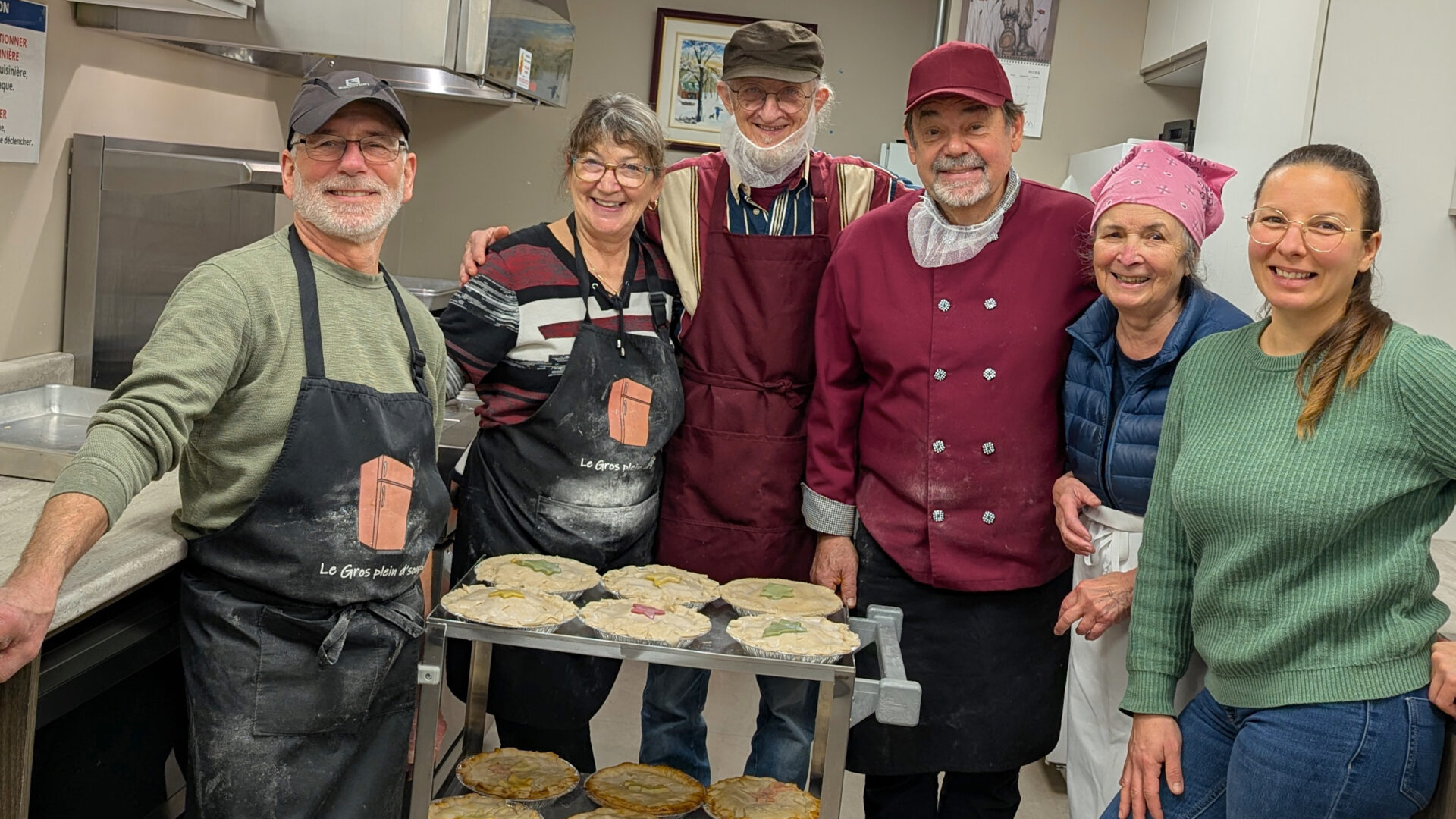 Quelques bénévoles : Gilbert Beaulieu, Jacinthe Massé, Donald Guénette, Jean Fortier, Louise Themens et Stéphanie Saint-Onge. (Photo gracieuseté)