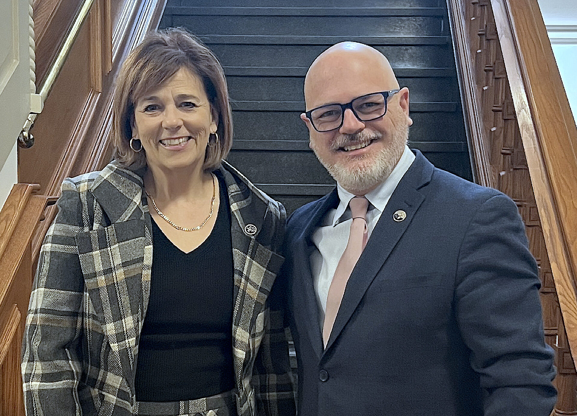 La députée de Labelle, Chantale Jeannotte et le ministre Jonatan Julien.

(Photo gracieuseté)