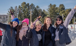 Groupe de jeunes femmes
