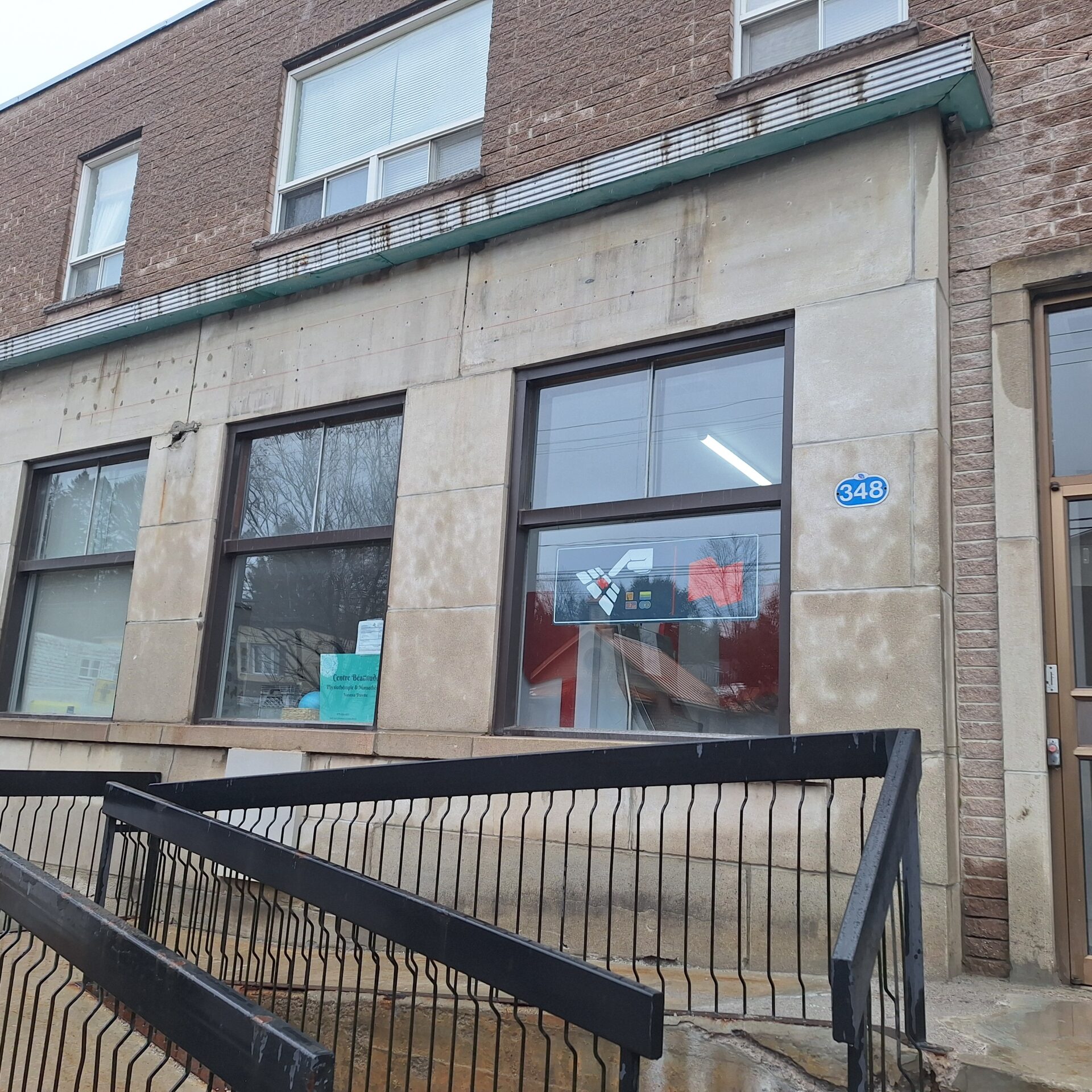 La Banque Nationale du Canada à Rivière-Rouge, du moins ce qu'il en reste.
(Photo - Louise Guérin)