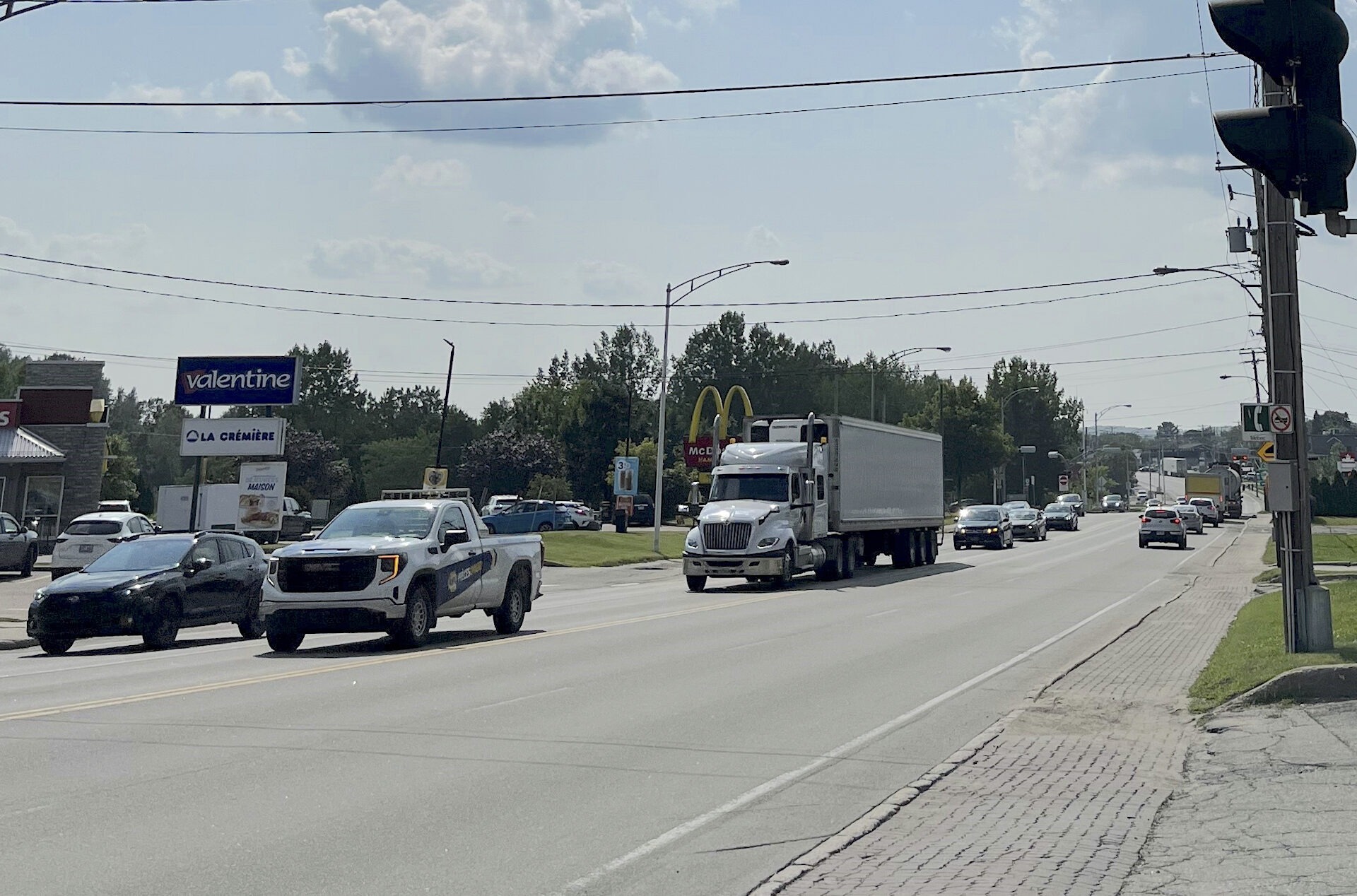 Mont-Laurier, ville de services des Hautes-Laurentides. Deux nouvelles voies sont officialisées. (Photo Medialo - Maxim Ouellette-Legault)
