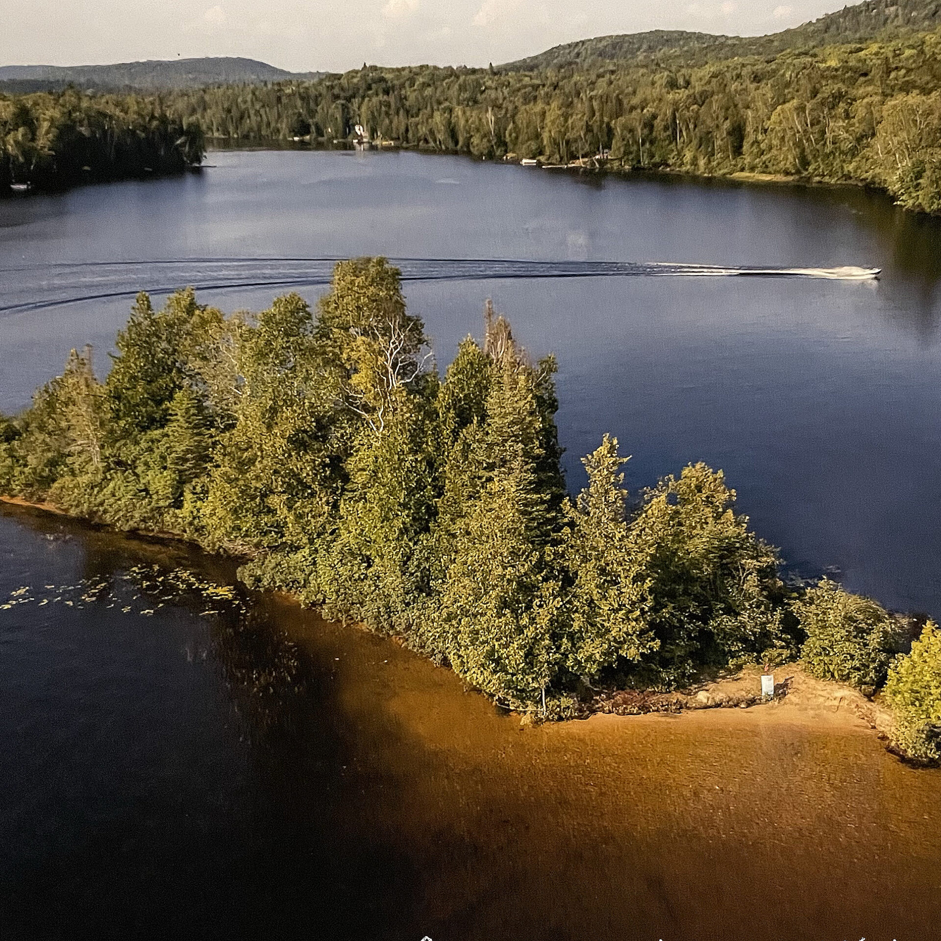 L’Île du lac Allard à Lac-Saguay voit ses berges se dégrader.
(Photo Michel Bouthillier)