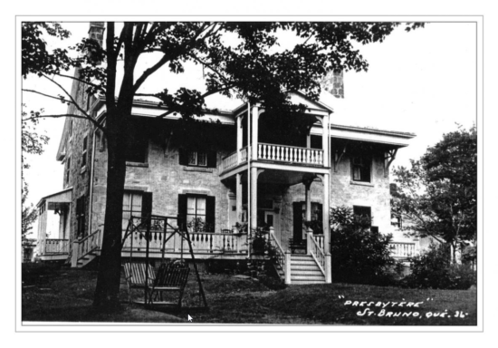 ancienne photo du vieux-presbytère