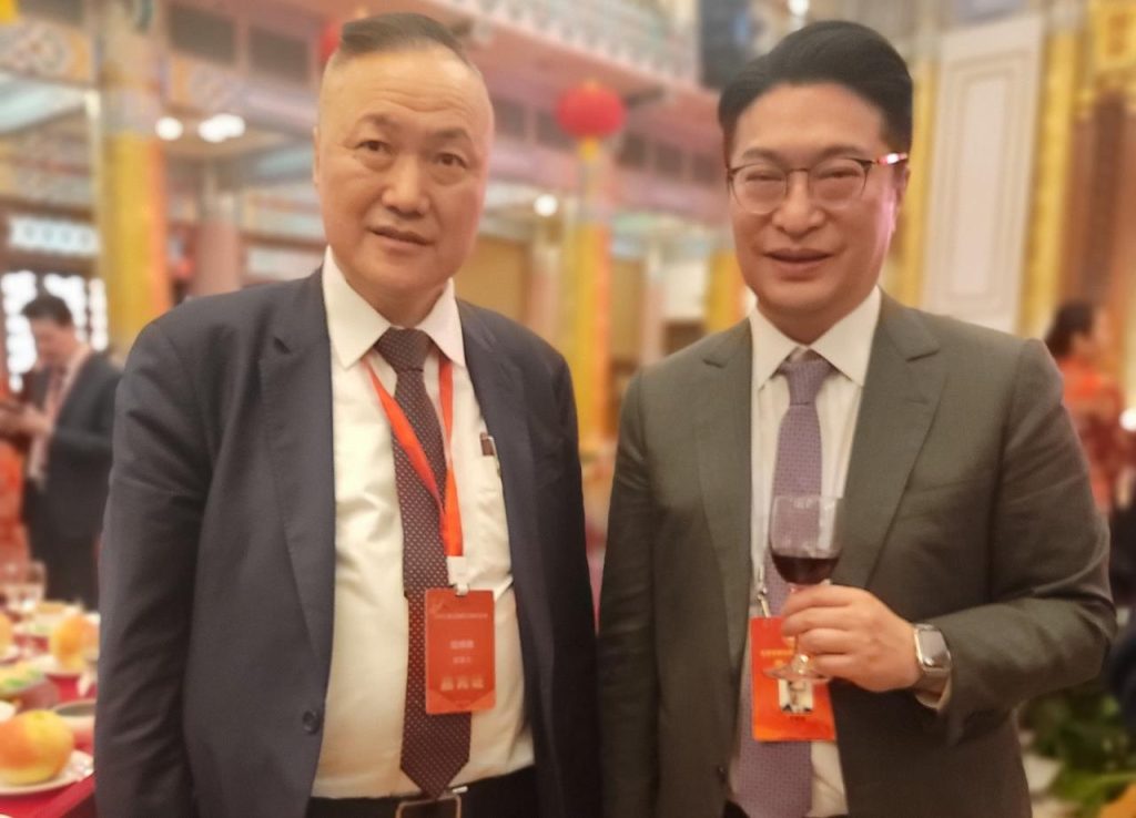 加中海外交流协会会长陆炳雄连续23年出席国庆招待会12