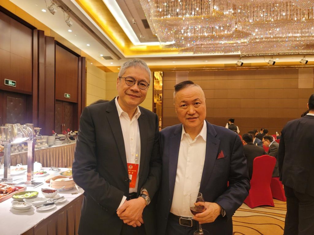 加中海外交流协会会长陆炳雄连续23年出席国庆招待会14