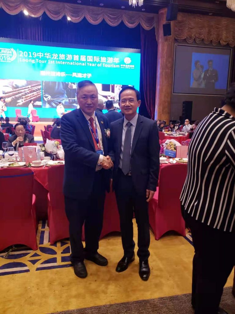 知名加雄移民总裁陆炳雄先生获颁【海外精英奖】16