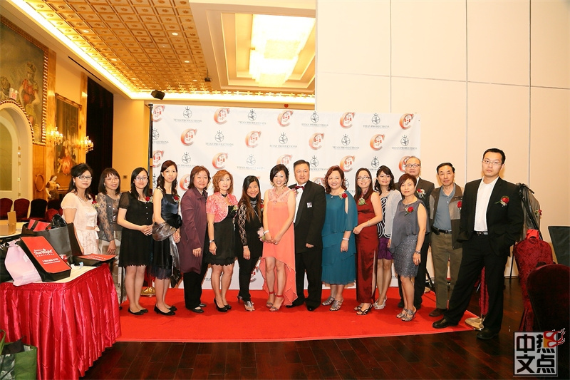 加雄移民集团举办庆圣诞迎新年35周年大联欢18