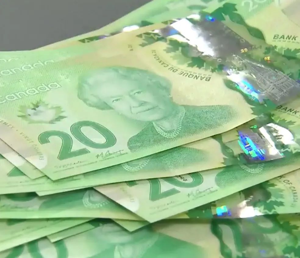 这种钱千万不能碰！它完全合法却已把200万加拿大人推向深渊…… – 传奇文化传媒